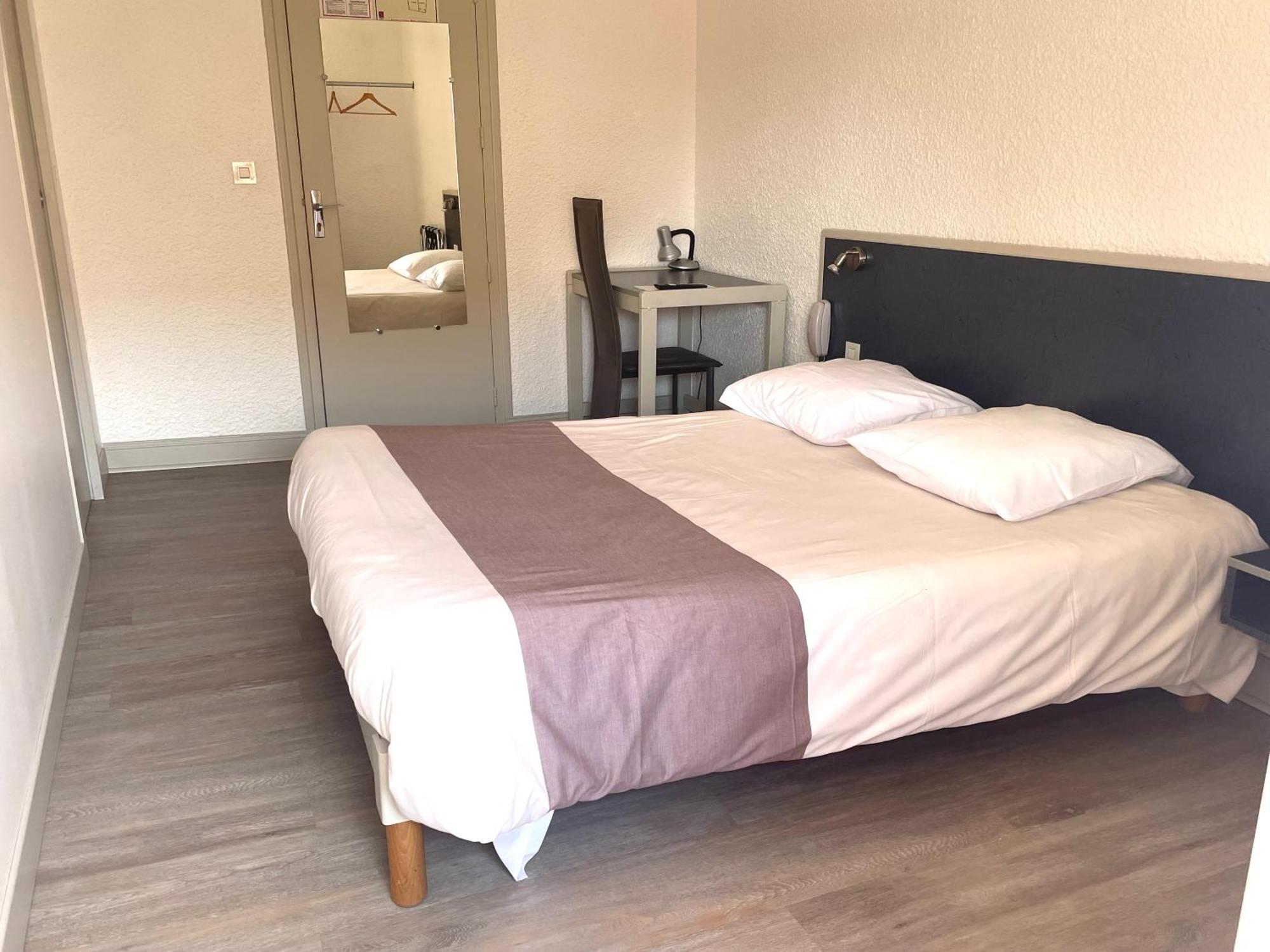 Logis Hotel Restaurant Des Voyageurs Saint-Paulien Εξωτερικό φωτογραφία