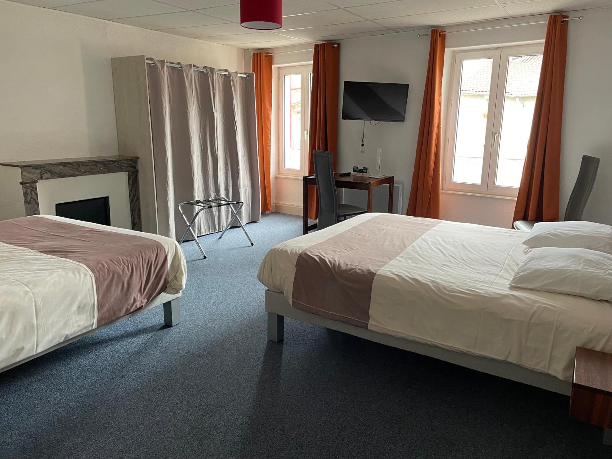Logis Hotel Restaurant Des Voyageurs Saint-Paulien Εξωτερικό φωτογραφία