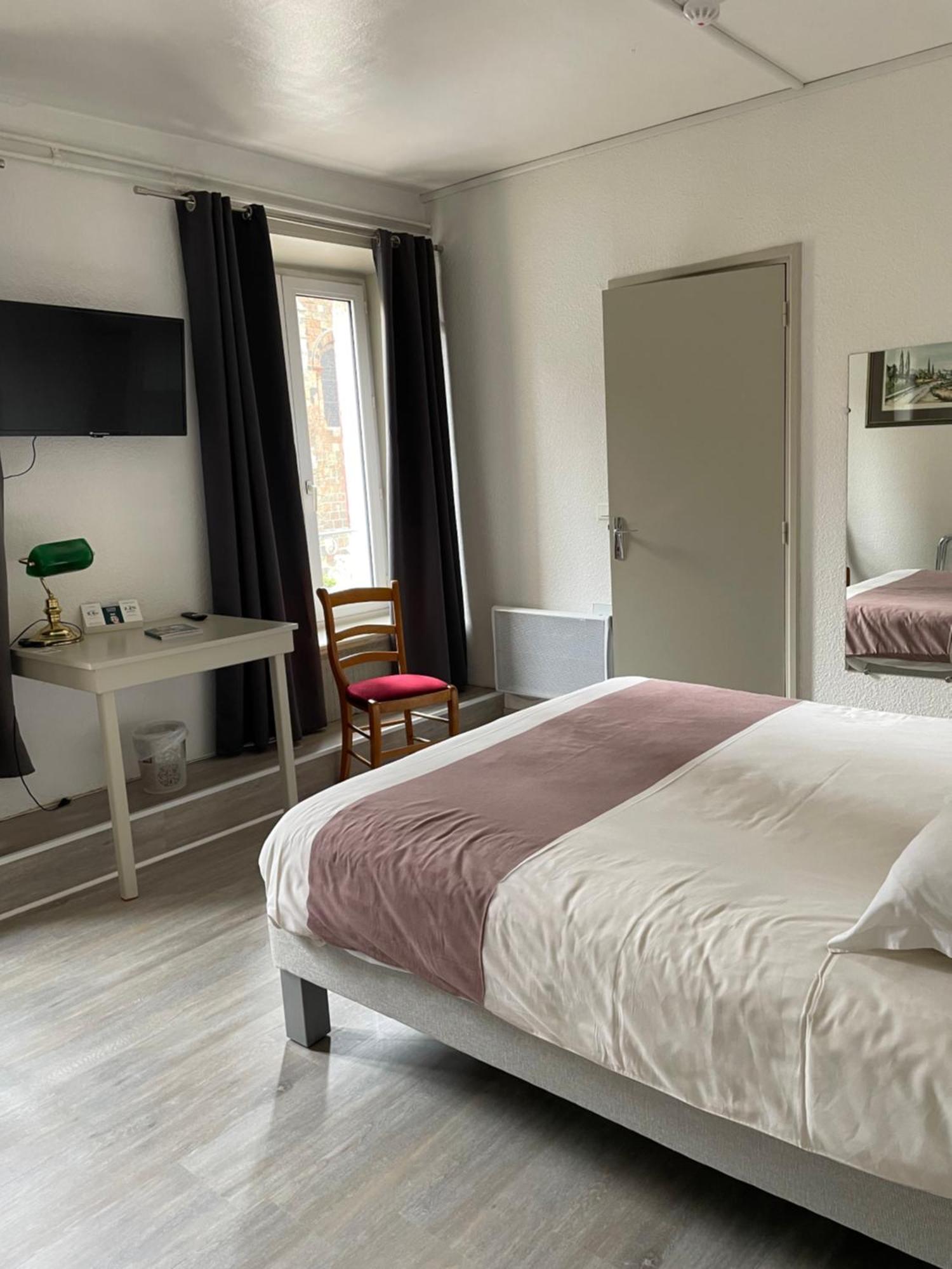 Logis Hotel Restaurant Des Voyageurs Saint-Paulien Εξωτερικό φωτογραφία
