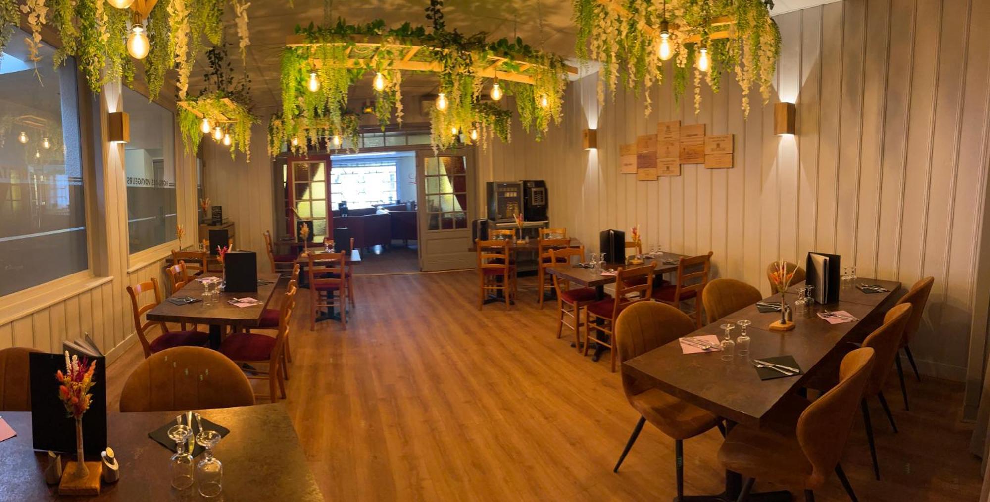Logis Hotel Restaurant Des Voyageurs Saint-Paulien Εξωτερικό φωτογραφία