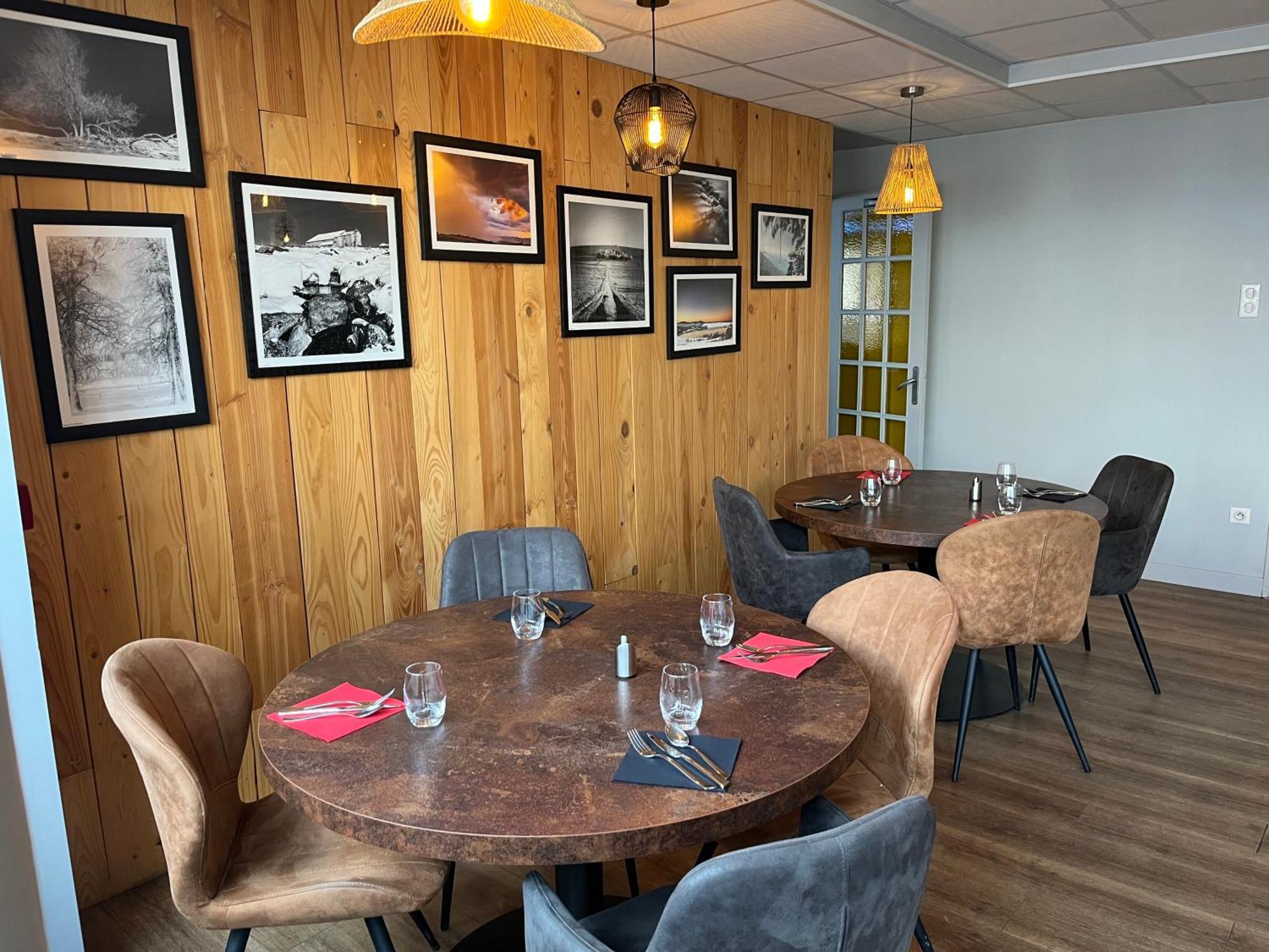 Logis Hotel Restaurant Des Voyageurs Saint-Paulien Εξωτερικό φωτογραφία